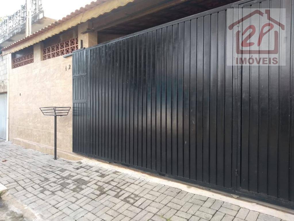 Casa à venda com 3 quartos, 250M2 - Foto 1