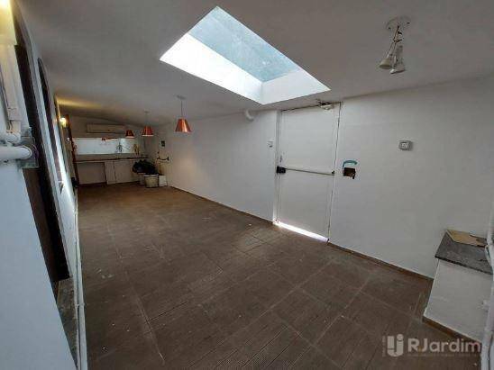 Casa para alugar com 5 quartos, 185m² - Foto 4