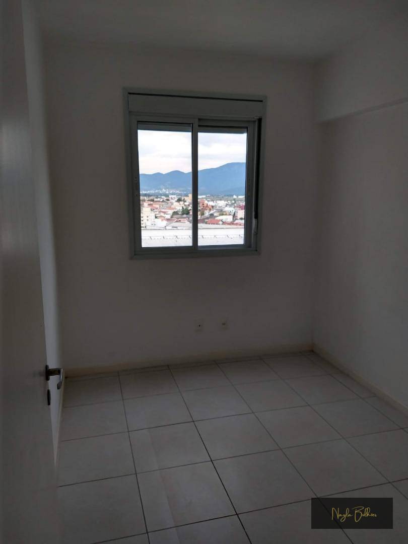 Apartamento à venda com 3 quartos, 79m² - Foto 8