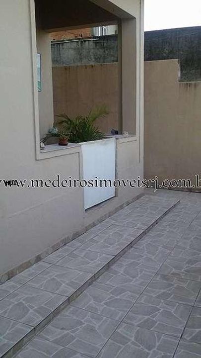 Casa à venda com 3 quartos, 250m² - Foto 2