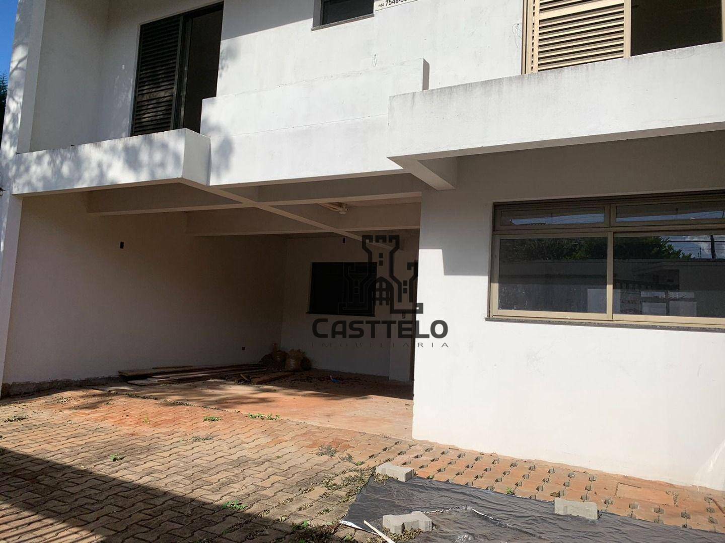 Sobrado à venda com 5 quartos, 204m² - Foto 1