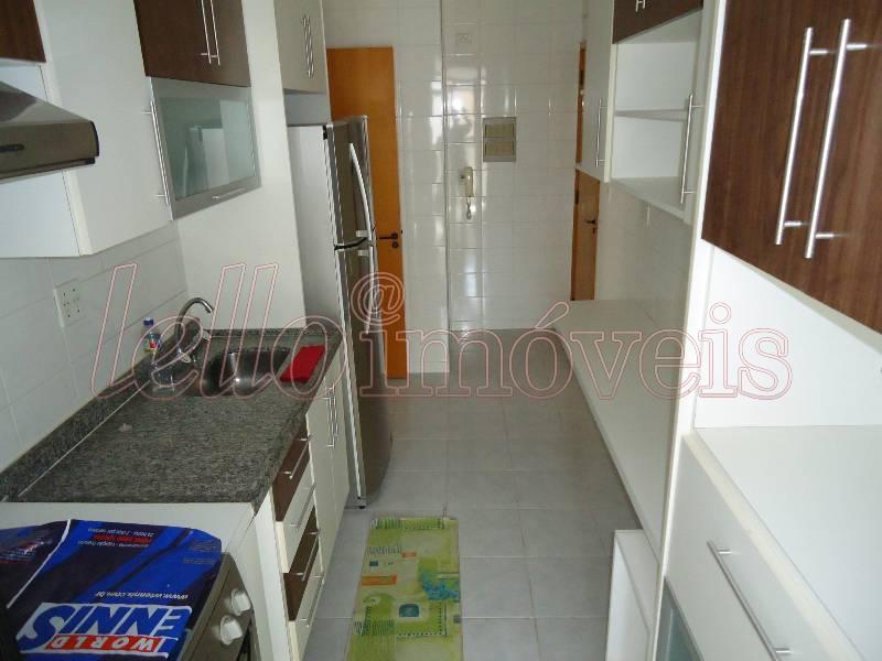 Apartamento para alugar com 3 quartos, 92m² - Foto 9