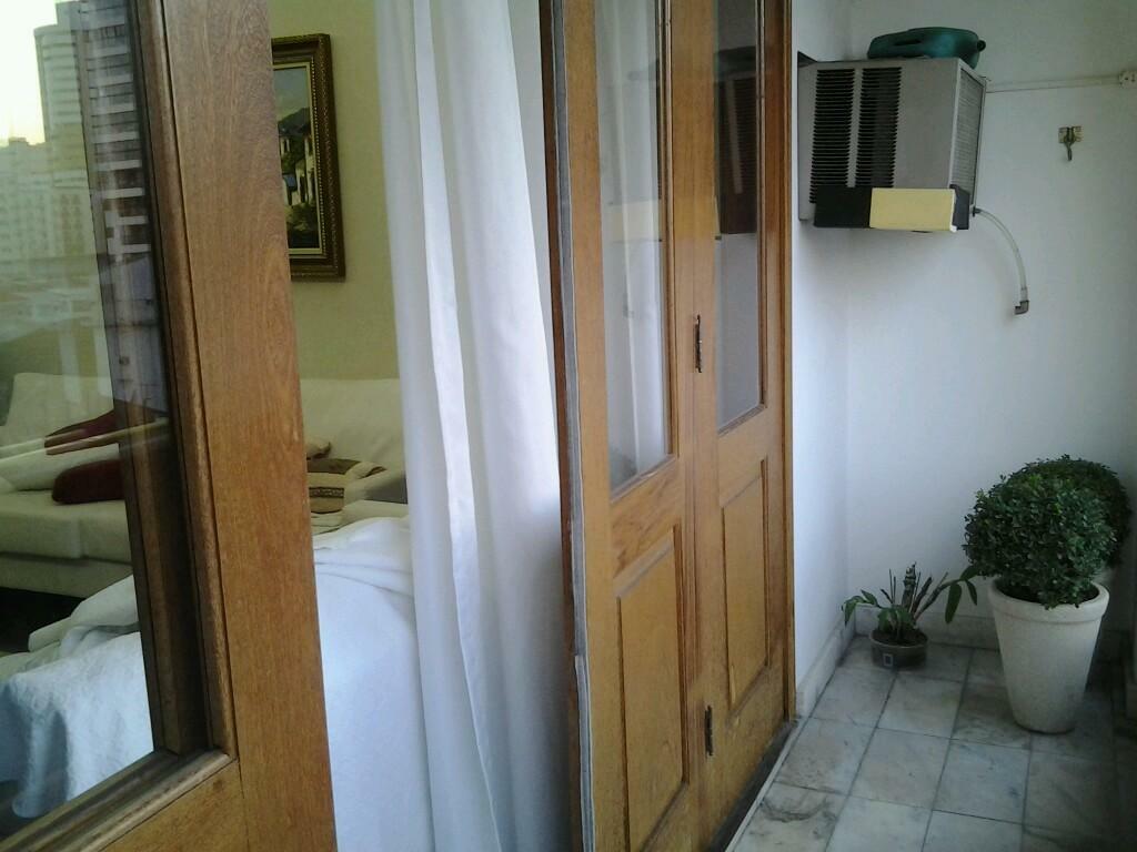 Apartamento à venda com 4 quartos, 155m² - Foto 2