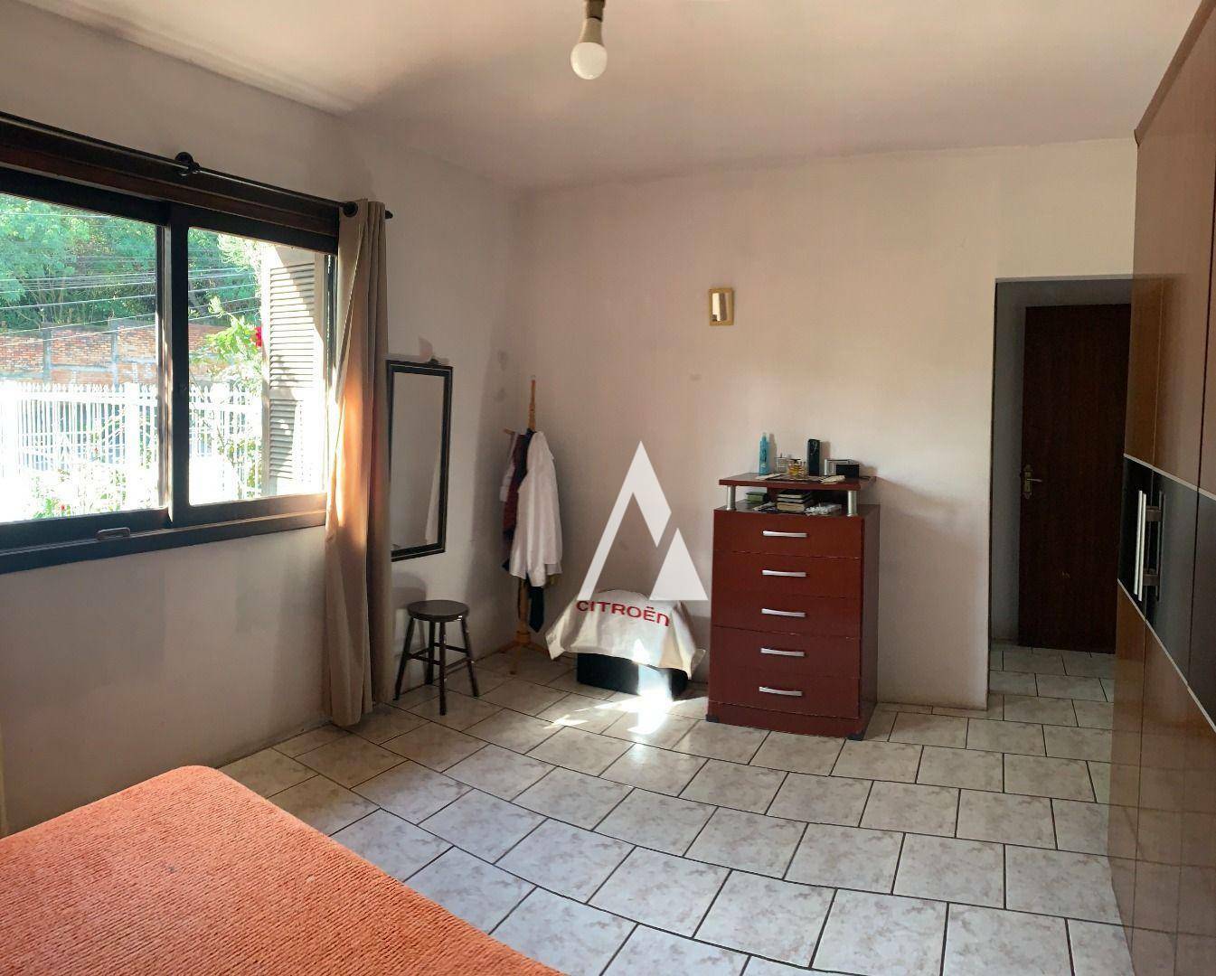 Casa à venda com 3 quartos, 250m² - Foto 11