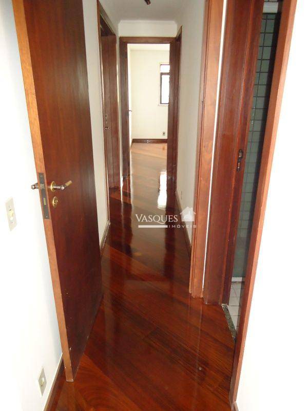 Apartamento para alugar com 2 quartos, 98m² - Foto 8