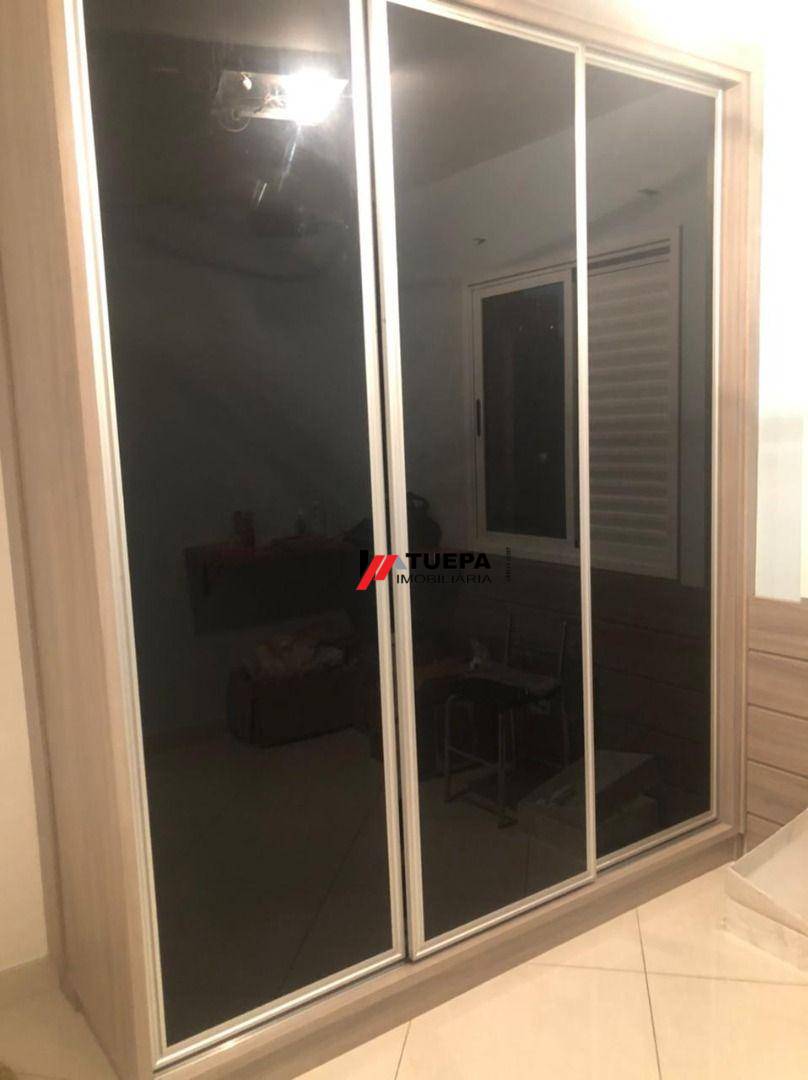 Apartamento à venda com 3 quartos, 130m² - Foto 1