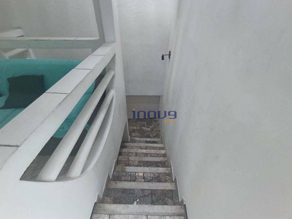 Casa à venda com 4 quartos, 203M2 - Foto 15