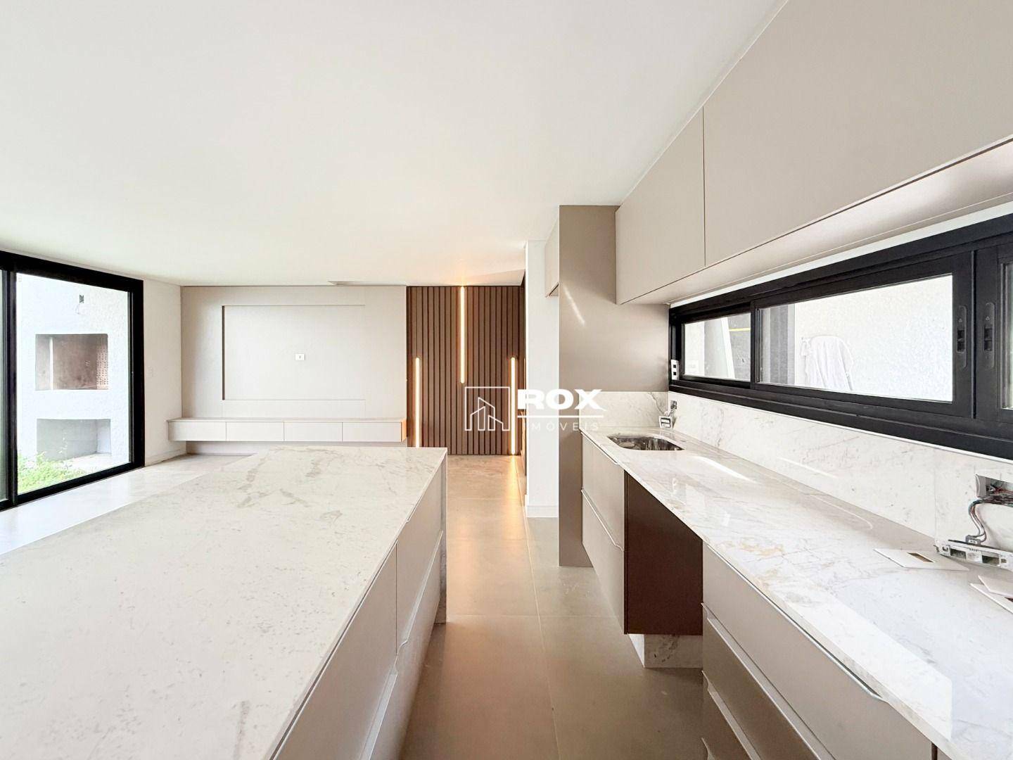 Casa de Condomínio para alugar com 3 quartos, 194m² - Foto 3