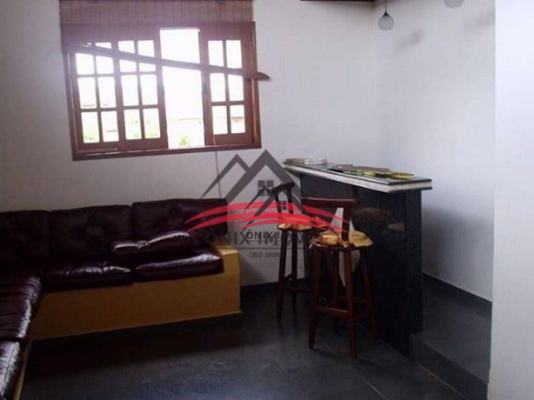 Sítio para alugar com 4 quartos, 350m² - Foto 2