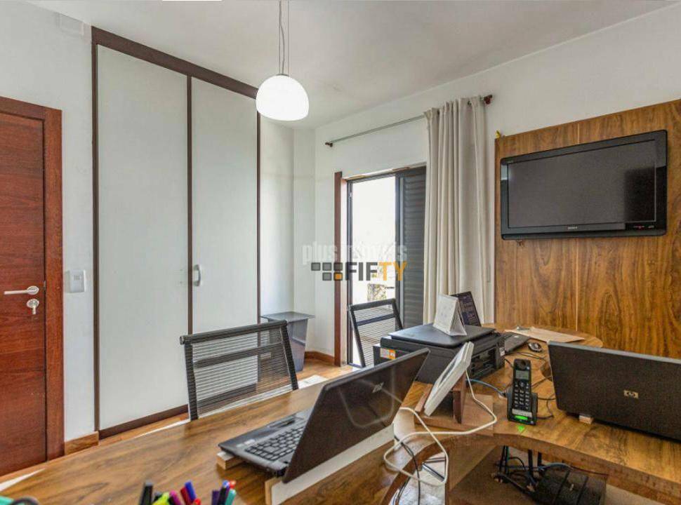 Casa à venda e aluguel com 4 quartos, 545m² - Foto 10