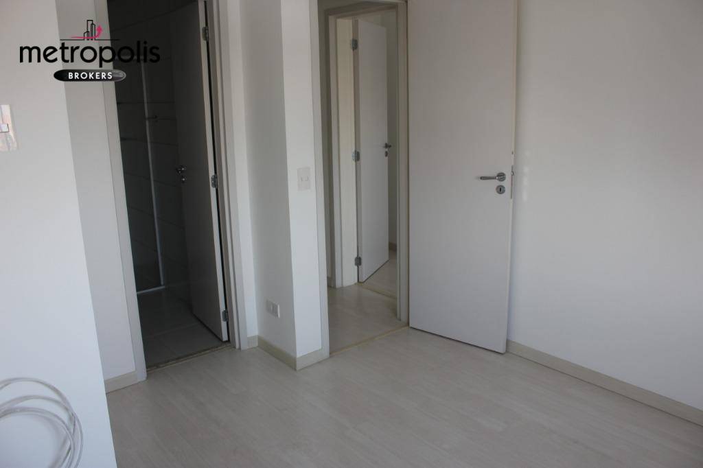Apartamento para alugar com 2 quartos, 75m² - Foto 15