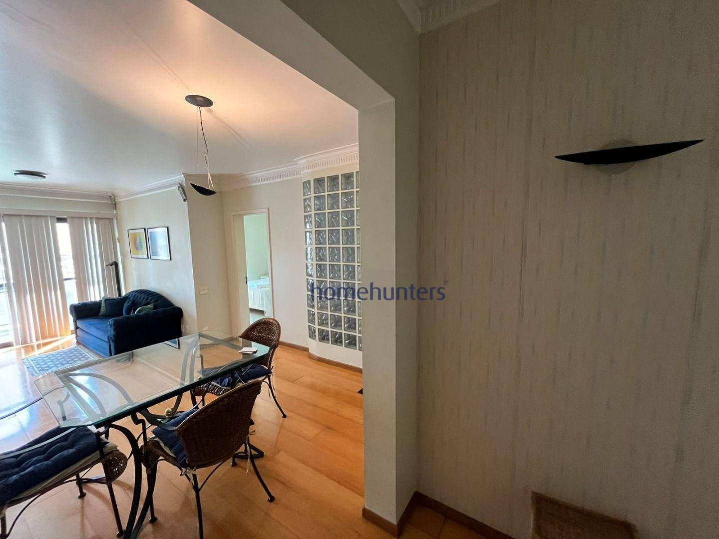 Apartamento para alugar com 1 quarto, 70m² - Foto 4