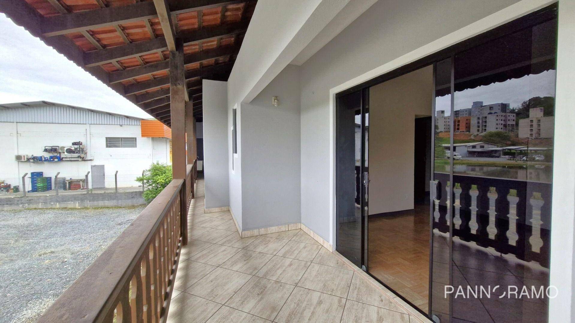 Casa para alugar com 5 quartos, 257m² - Foto 10