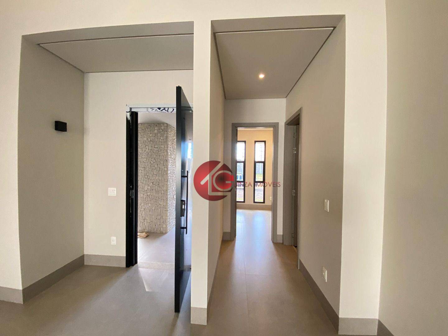 Casa de Condomínio à venda com 3 quartos, 290m² - Foto 2