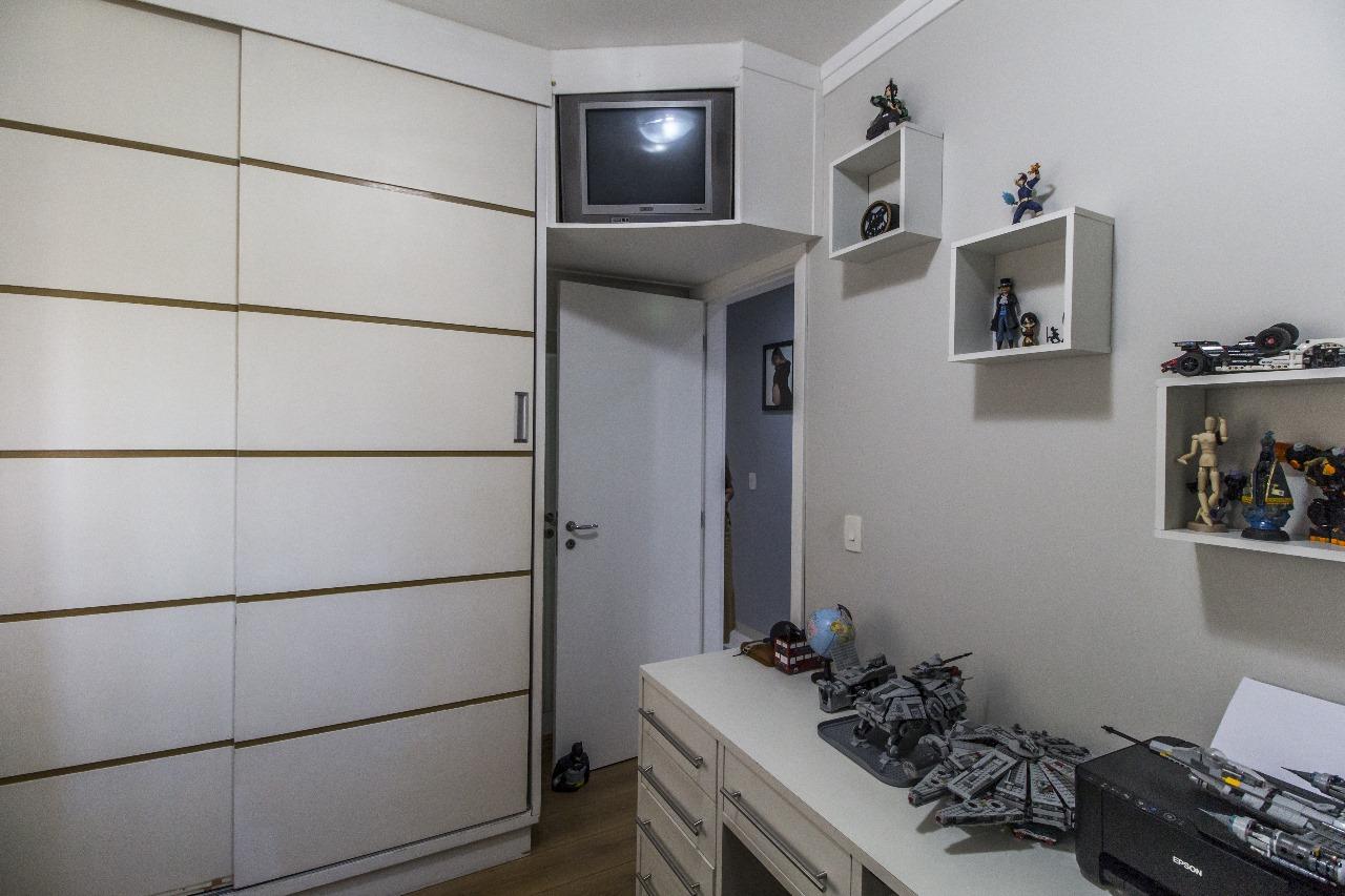 Apartamento à venda com 3 quartos, 133m² - Foto 13