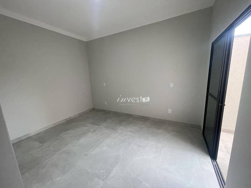 Casa à venda com 3 quartos, 191m² - Foto 4