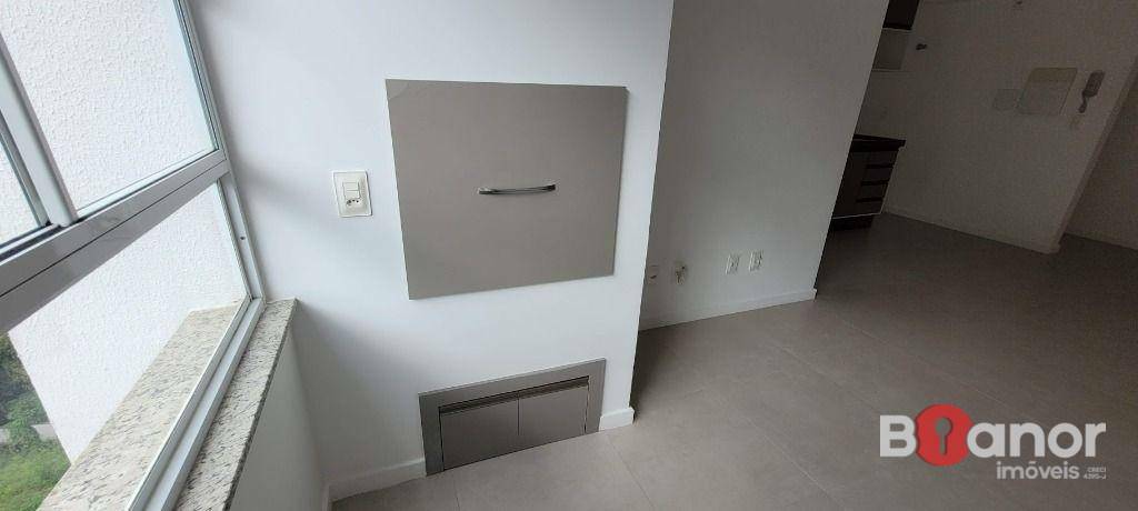 Apartamento à venda e aluguel com 3 quartos, 75m² - Foto 6