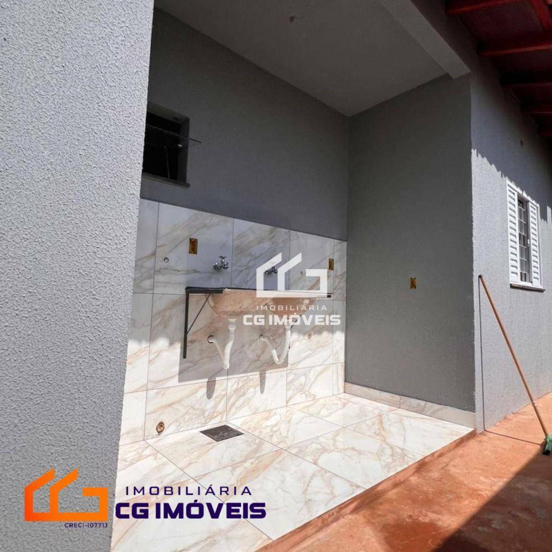 Casa à venda com 2 quartos, 56m² - Foto 5