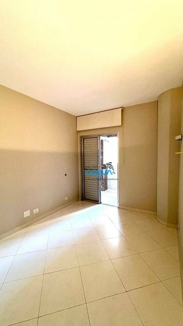 Apartamento à venda com 3 quartos, 120m² - Foto 9