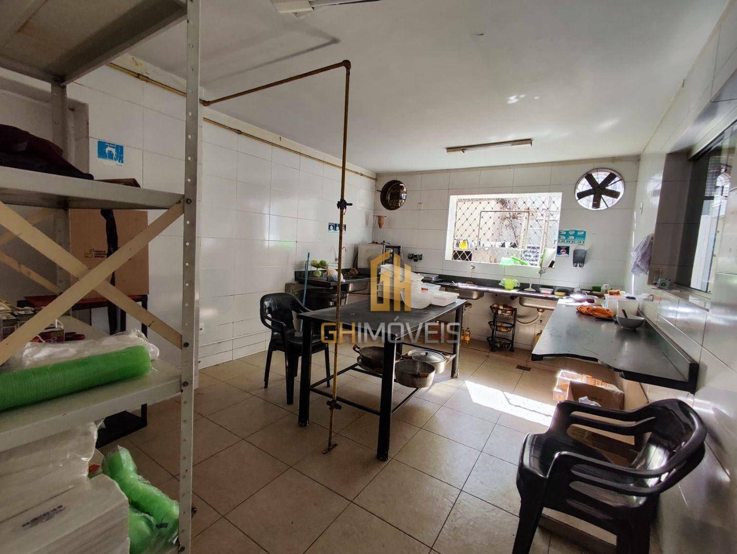 Loja-Salão para alugar, 300m² - Foto 13
