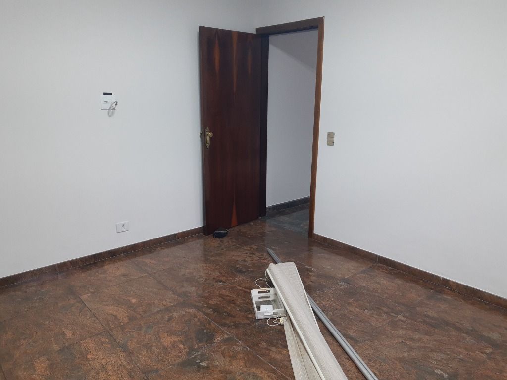 Sobrado à venda com 4 quartos, 250m² - Foto 7