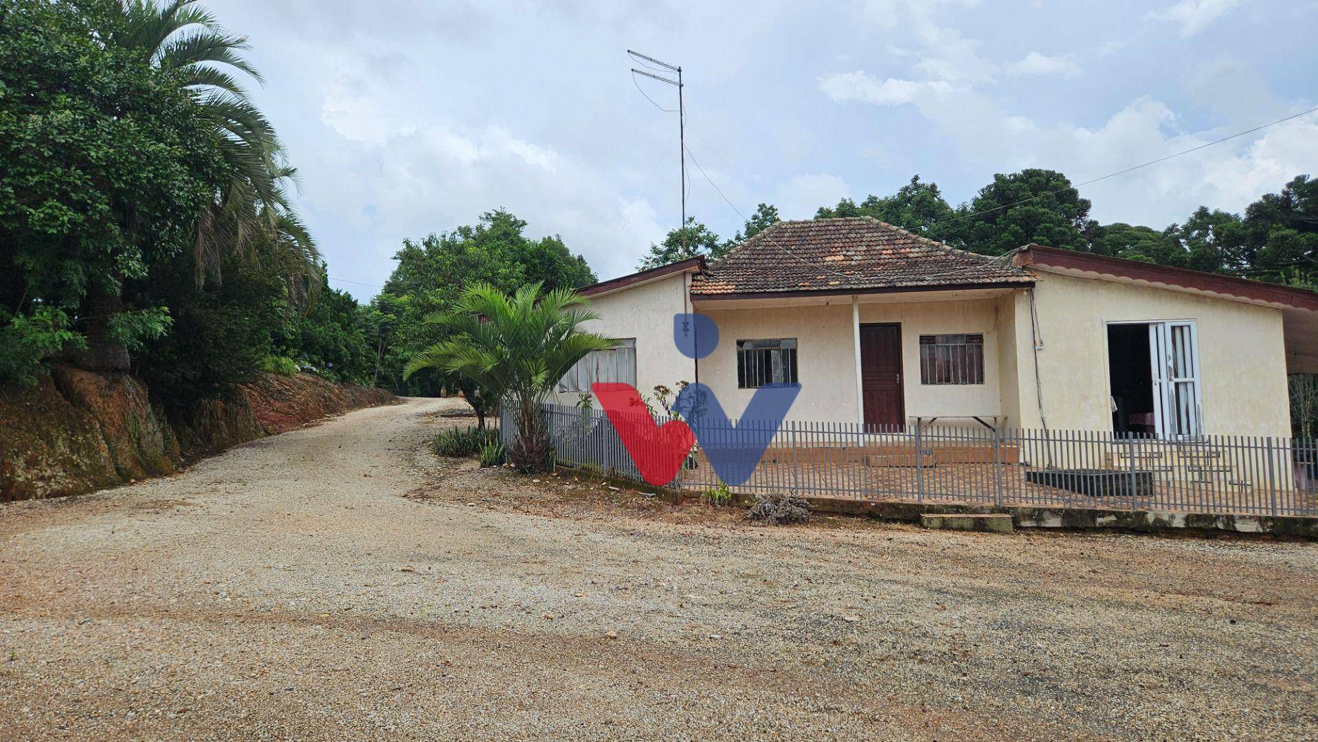 Chácara à venda com 6 quartos, 250m² - Foto 3