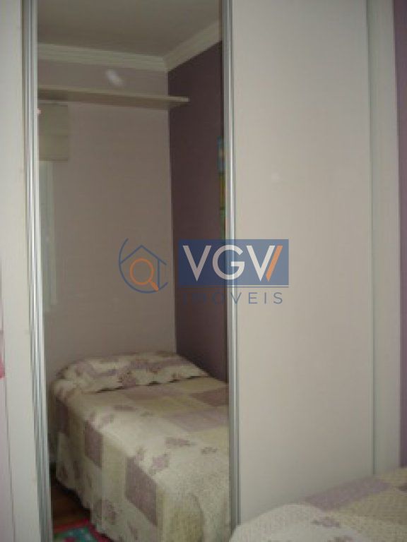 Apartamento à venda com 3 quartos, 60m² - Foto 2