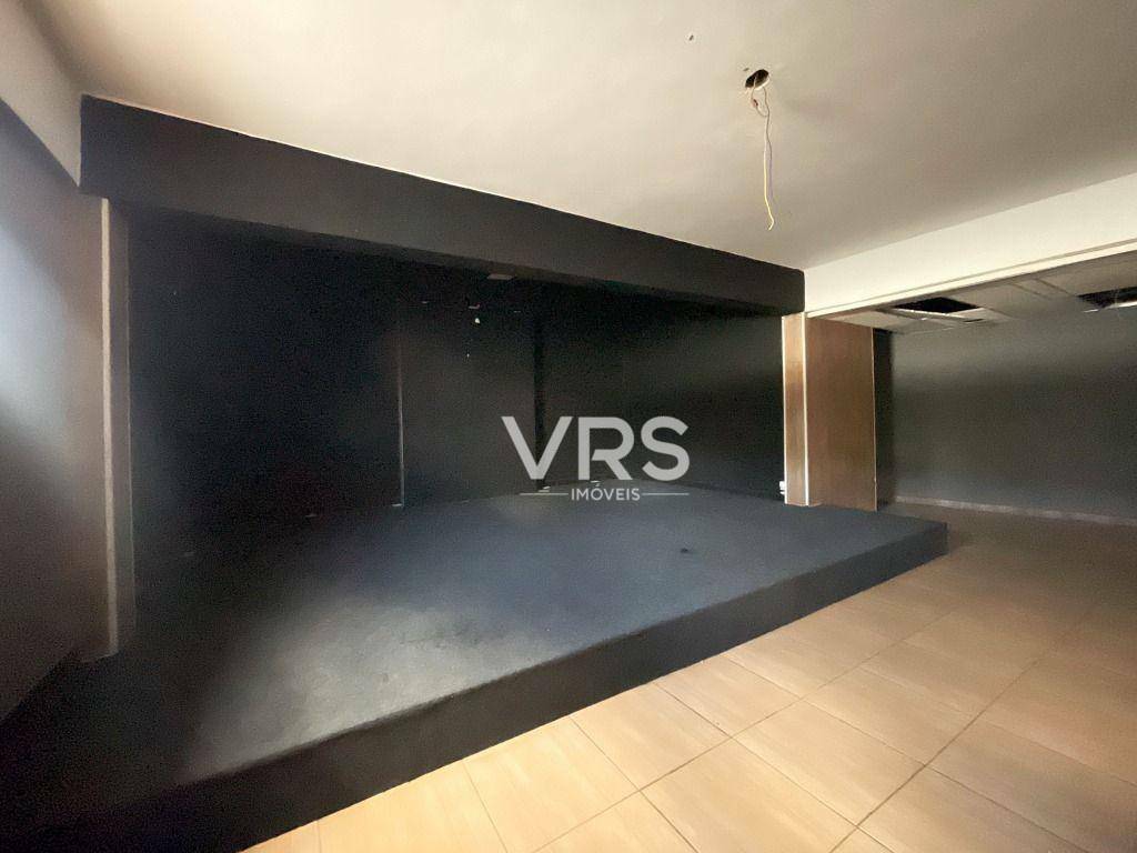Prédio Inteiro para alugar, 400m² - Foto 4