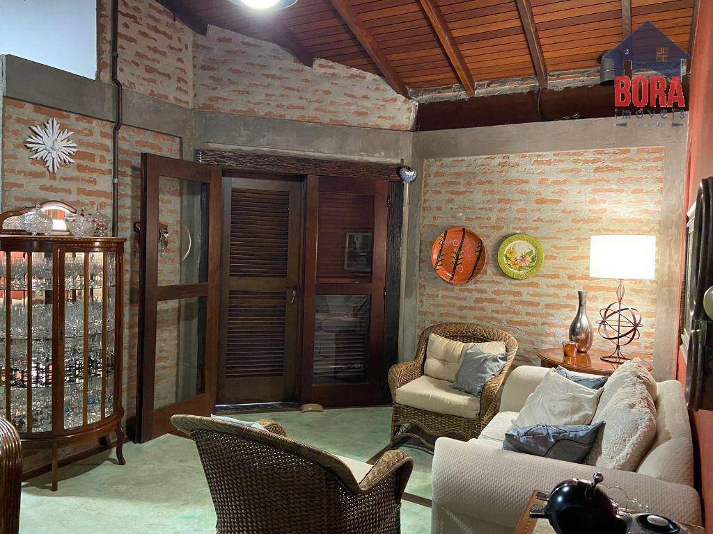 Chácara à venda com 3 quartos, 214m² - Foto 35