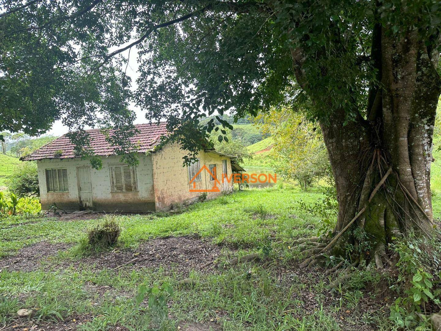 Chácara à venda com 3 quartos, 200m² - Foto 29