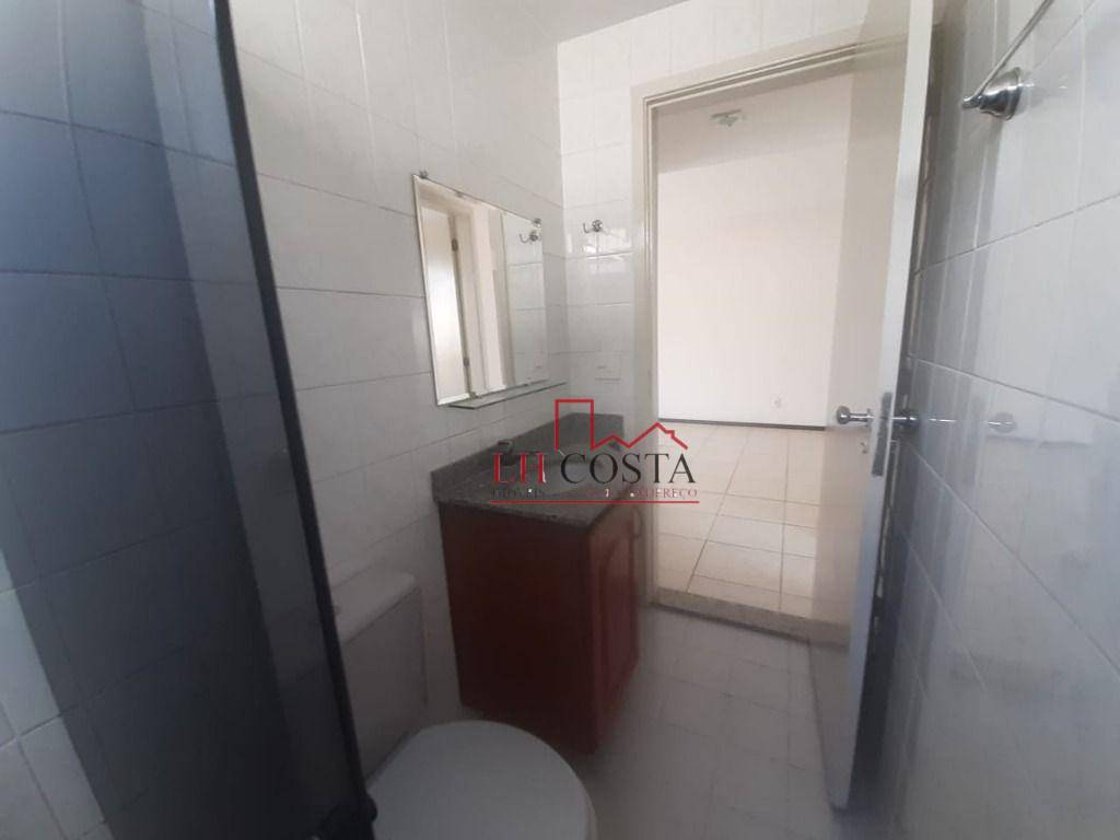 Apartamento à venda com 2 quartos, 75m² - Foto 11