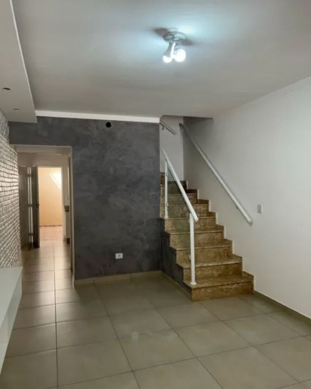 Sobrado à venda com 2 quartos, 64m² - Foto 5