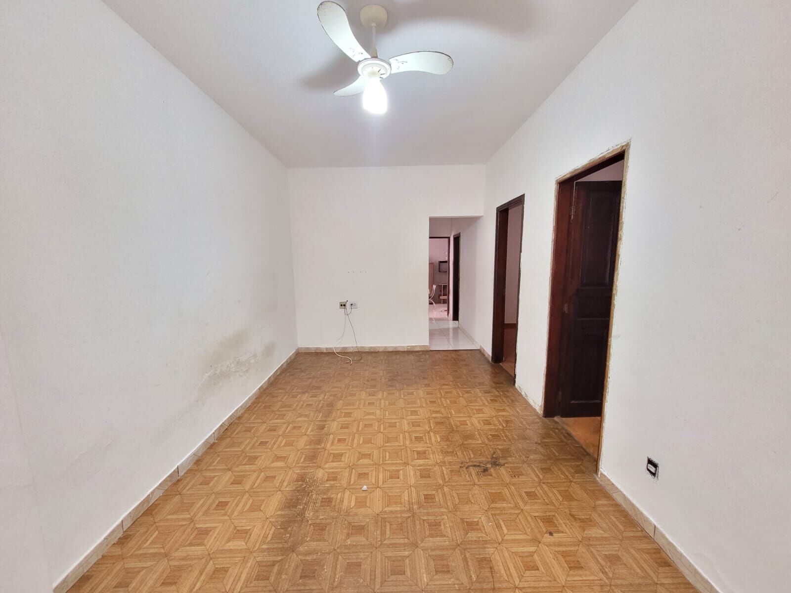 Casa à venda com 3 quartos, 160m² - Foto 4