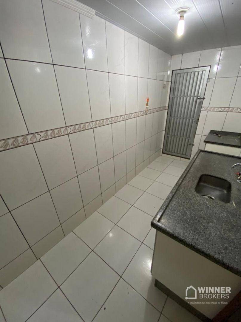 Casa à venda com 4 quartos, 200m² - Foto 13