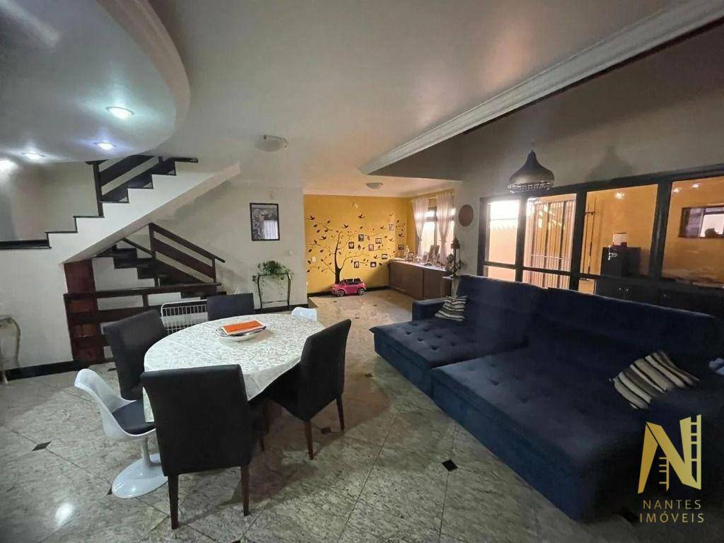 Casa à venda com 5 quartos, 500m² - Foto 4