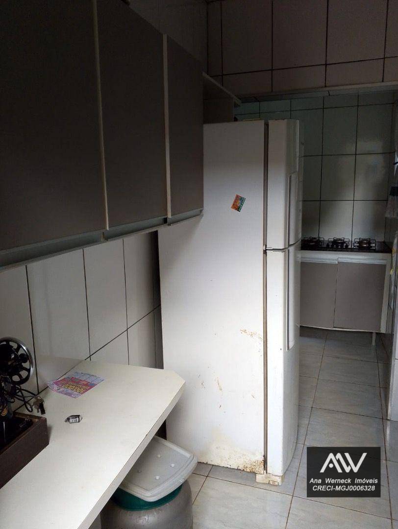 Casa à venda com 1 quarto, 100m² - Foto 12