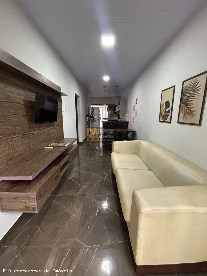 Casa à venda com 3 quartos, 121m² - Foto 4