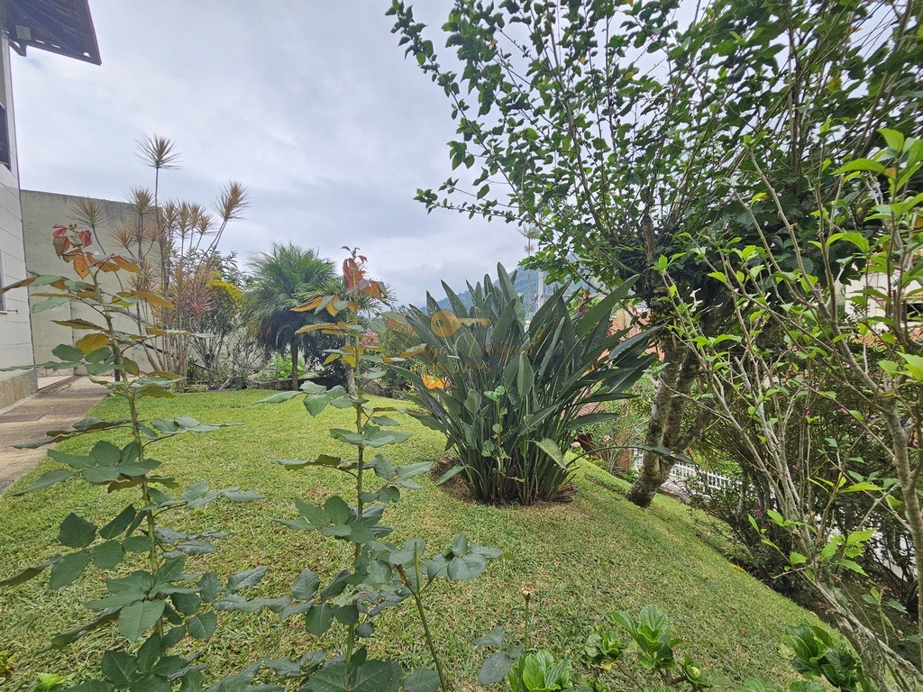 Casa à venda com 3 quartos, 200m² - Foto 3