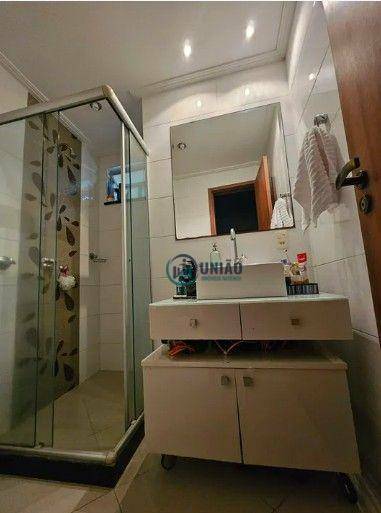 Apartamento à venda com 3 quartos, 96m² - Foto 19