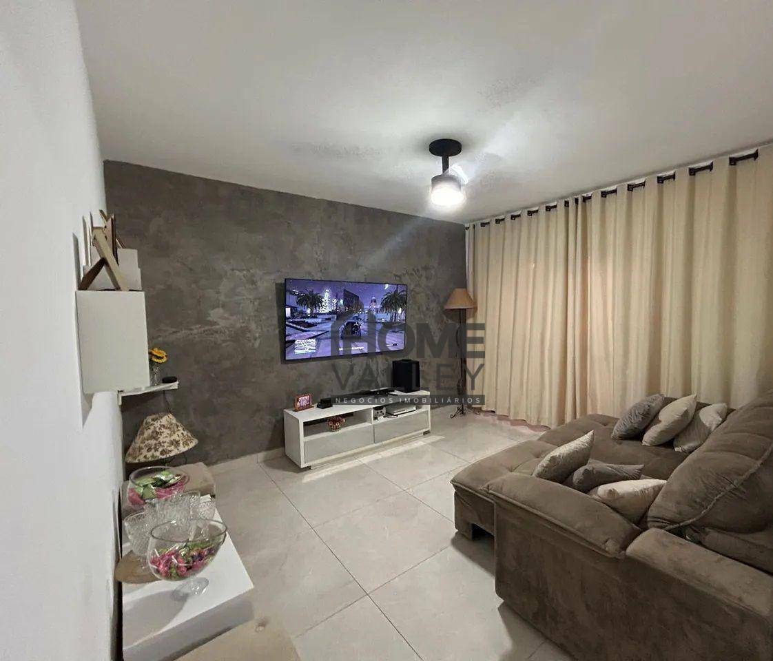 Casa à venda com 3 quartos, 270m² - Foto 1