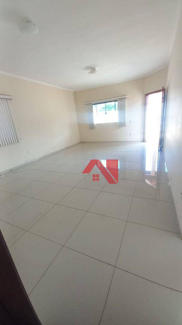 Casa à venda com 3 quartos, 173m² - Foto 2