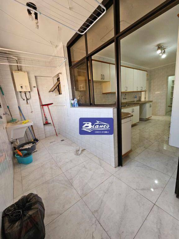 Apartamento à venda com 3 quartos, 130m² - Foto 11