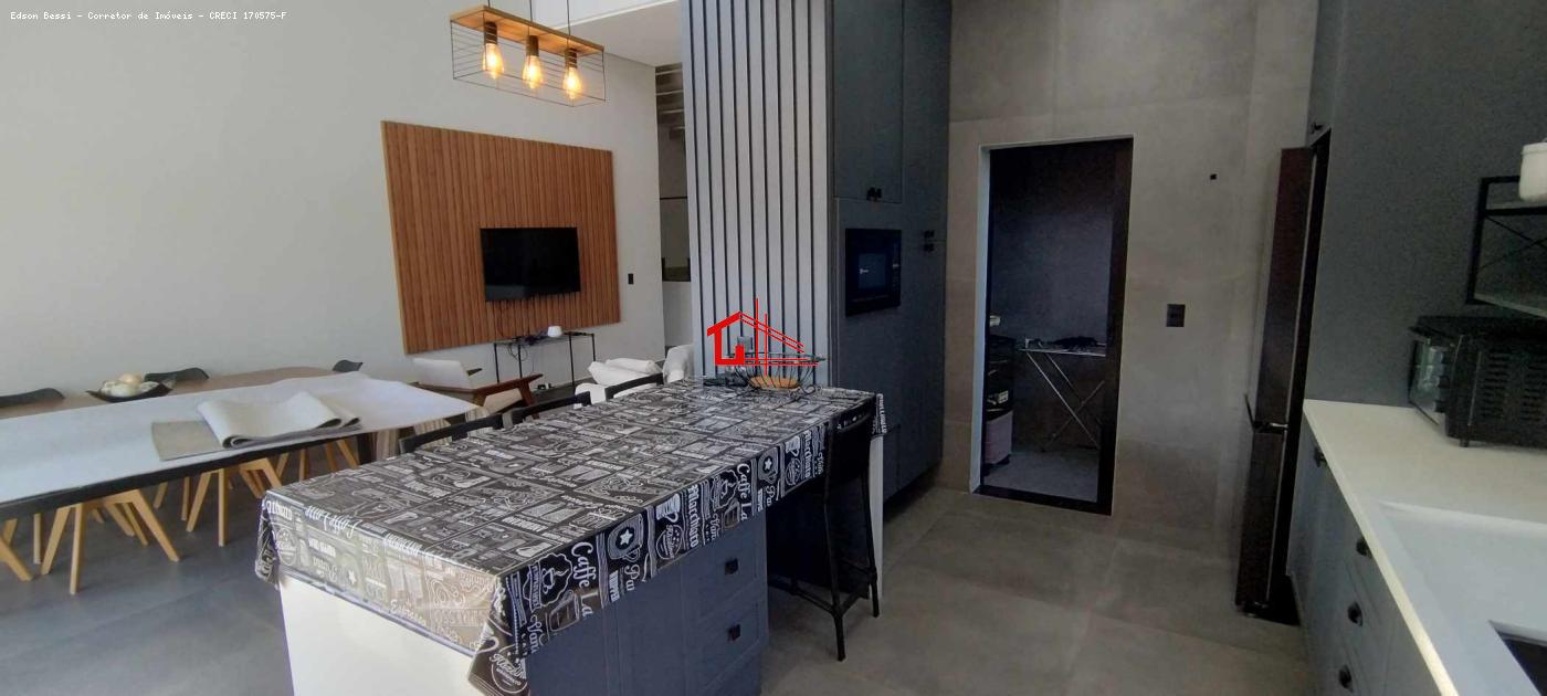 Casa de Condomínio à venda com 4 quartos, 310m² - Foto 7