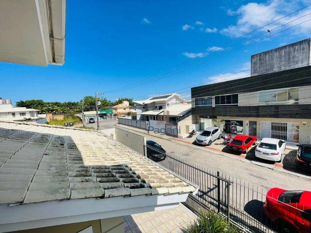 Casa, 4 quartos, 259 m² - Foto 38