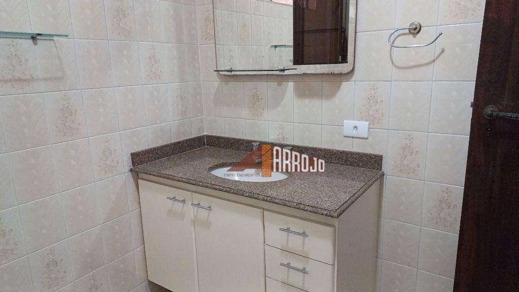 Sobrado à venda com 3 quartos, 220m² - Foto 6