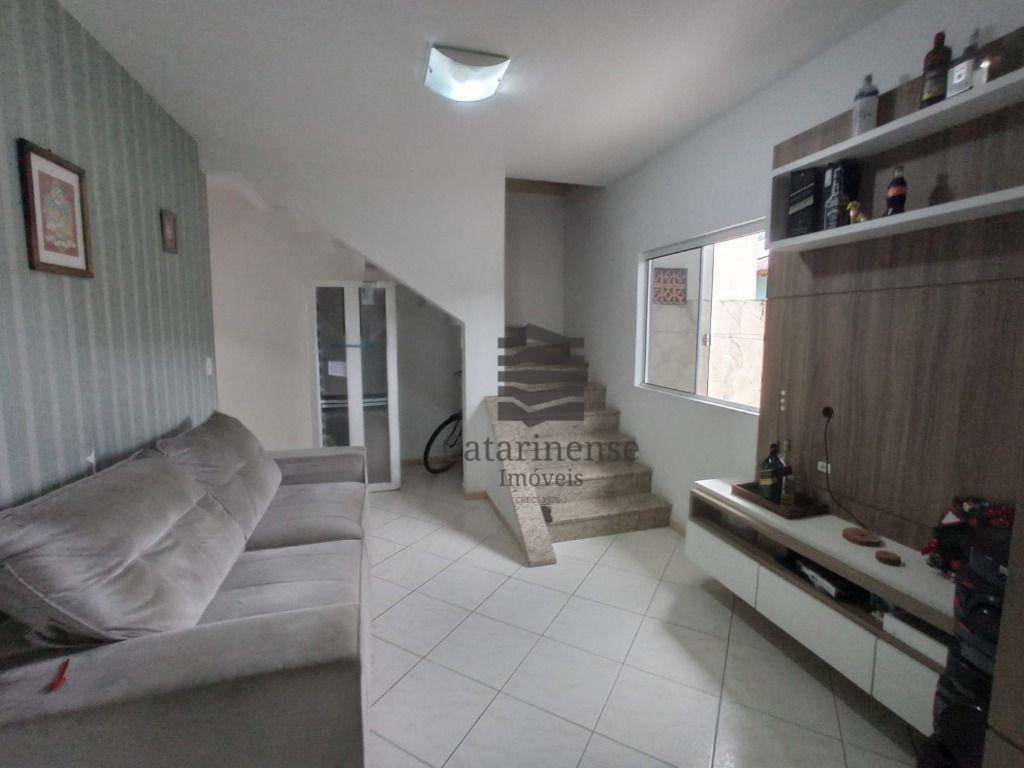 Casa à venda com 4 quartos, 220m² - Foto 25