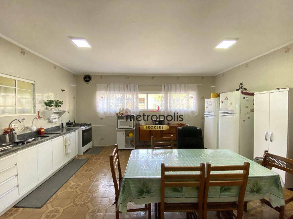 Casa à venda com 4 quartos, 250m² - Foto 29