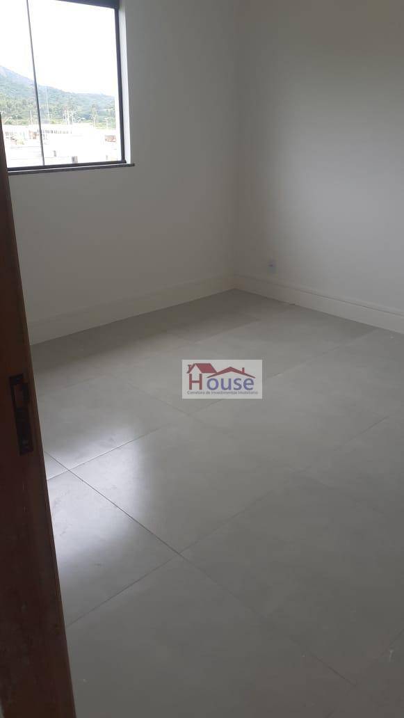 Casa à venda com 3 quartos, 140m² - Foto 9