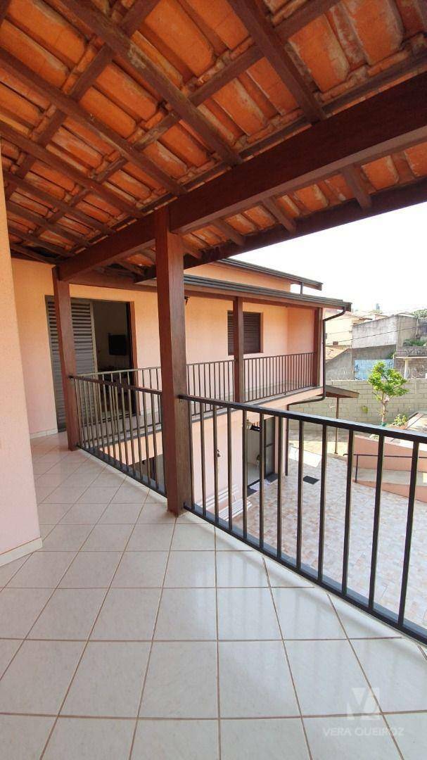 Casa à venda com 3 quartos, 225m² - Foto 6