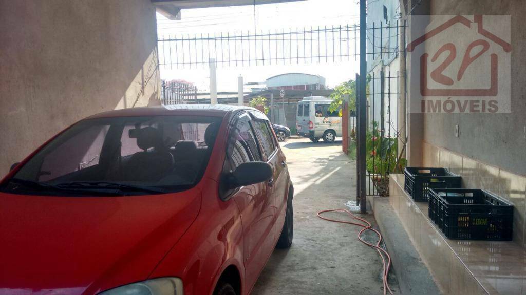 Casa, 6 quartos, 250 m² - Foto 3